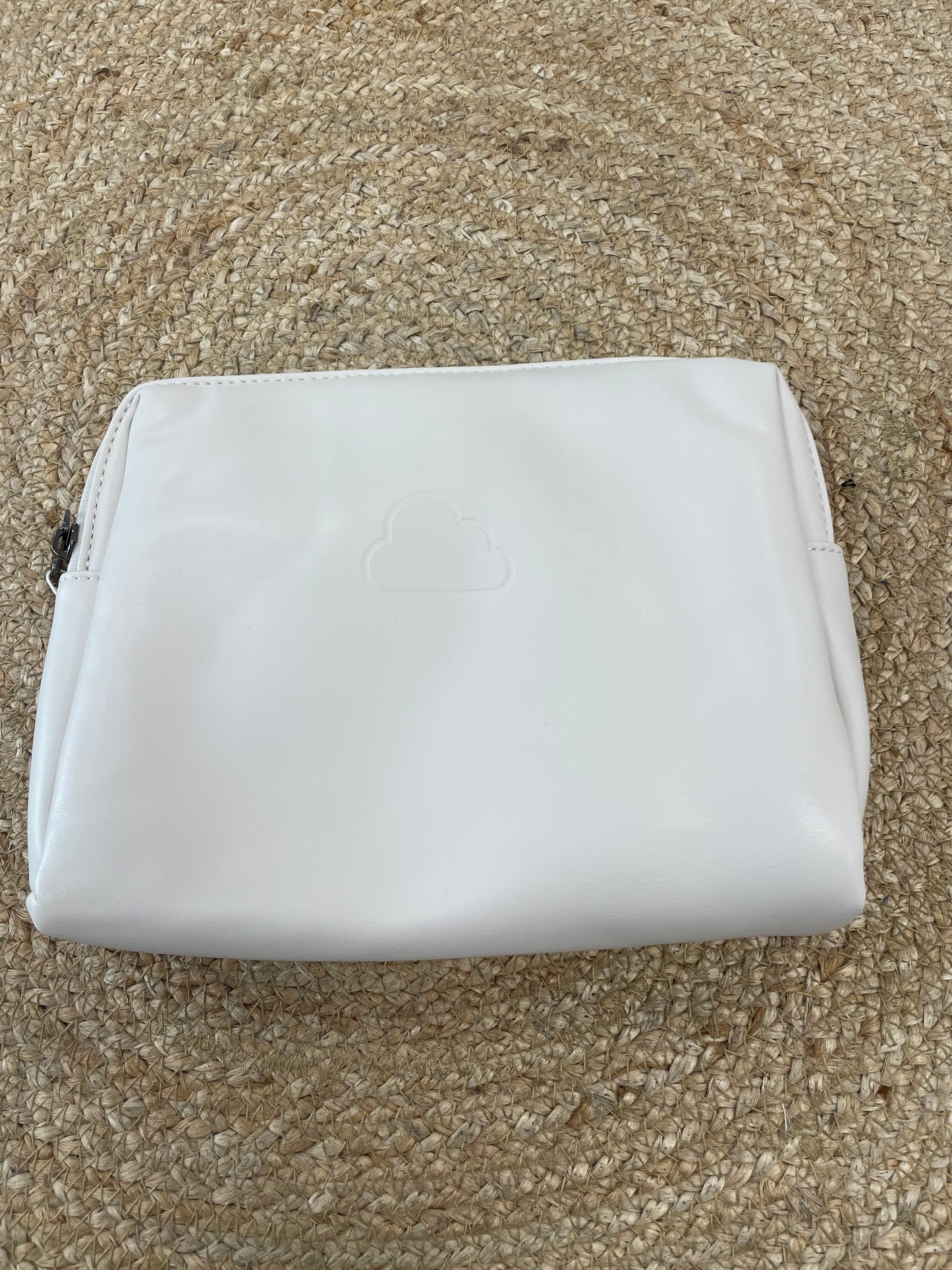 Necessaire